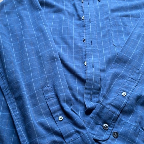 Dockers stain resistant wrinkle free Xl blue button down plaid shirt - Picture 3 of 7